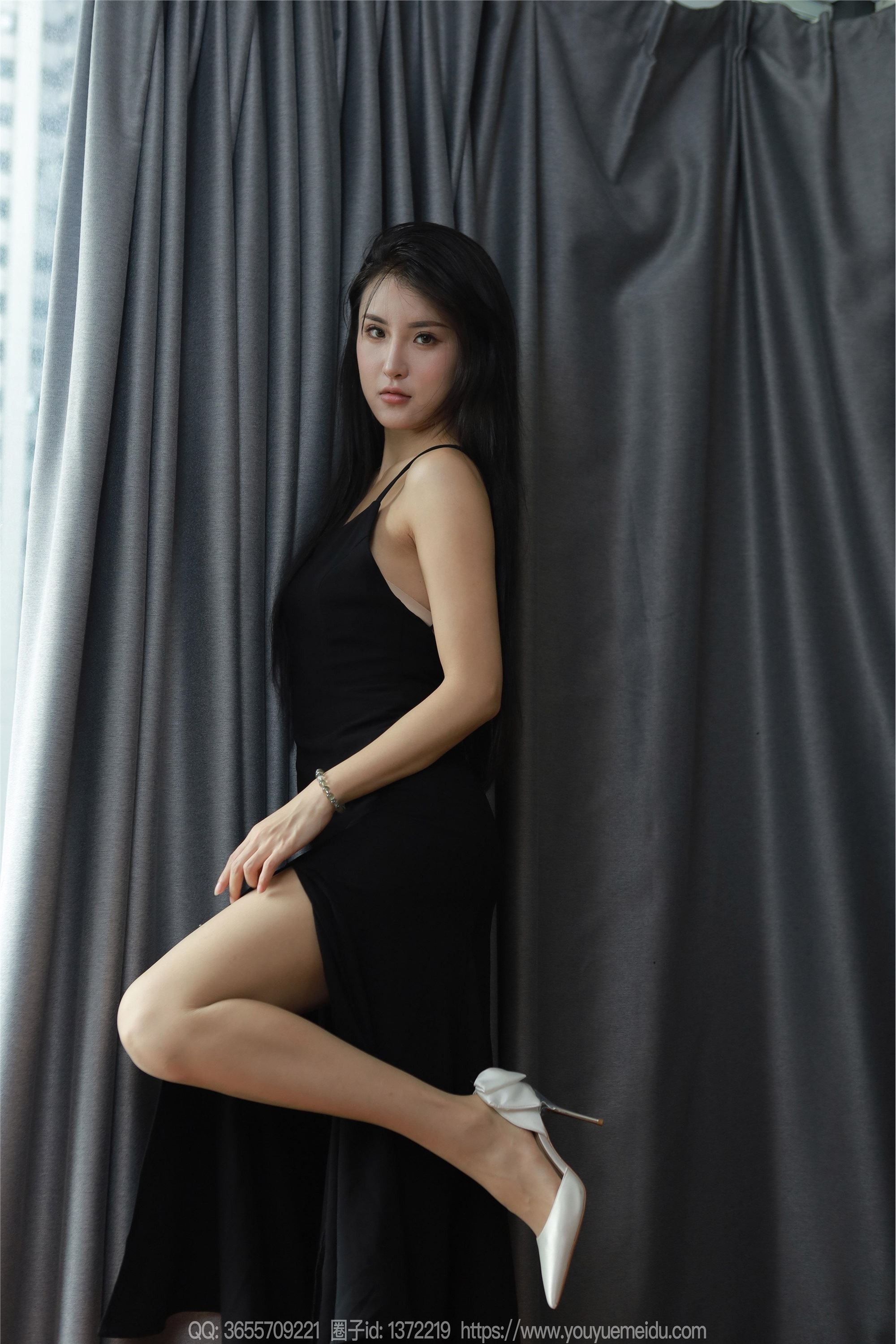 IESS异思趣向  2024.09.09 丝享家 1841 小宝《吊带高叉裙》